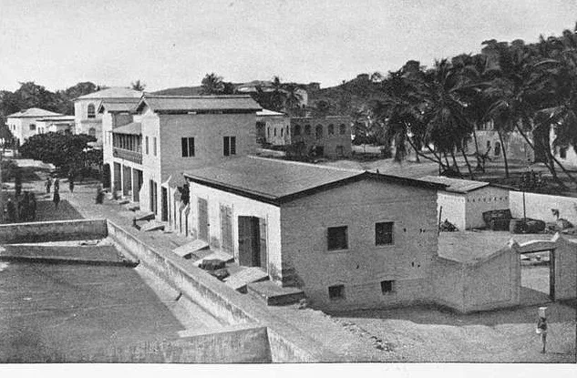 a picture showing how formal education was introduced through castle schools in ghana