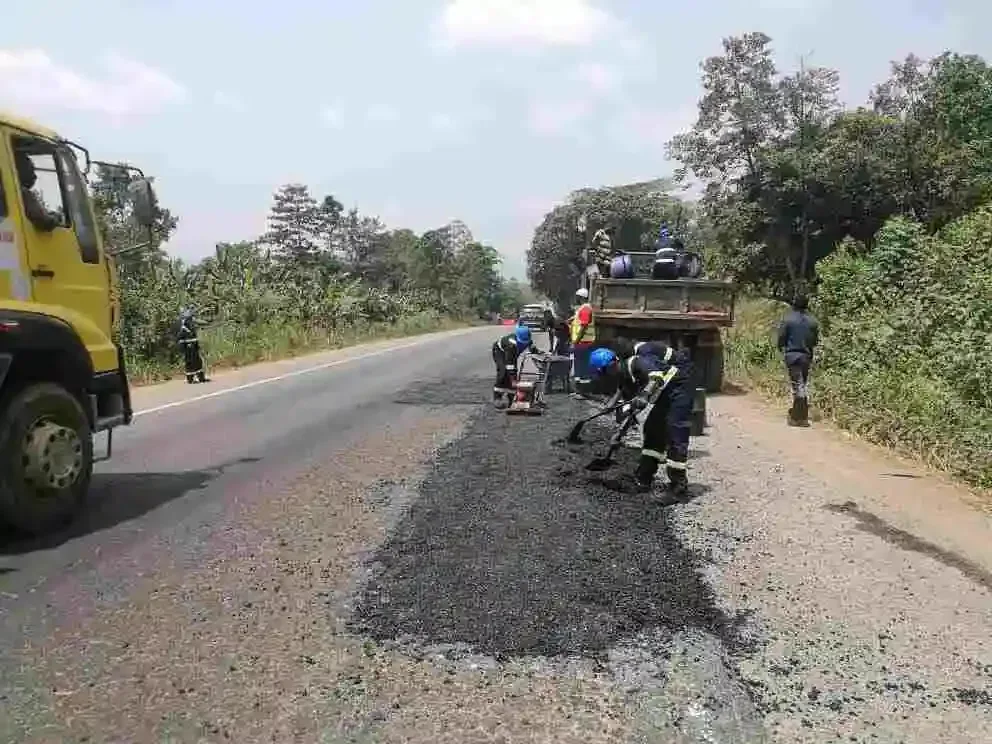 potholes patching work ongoing