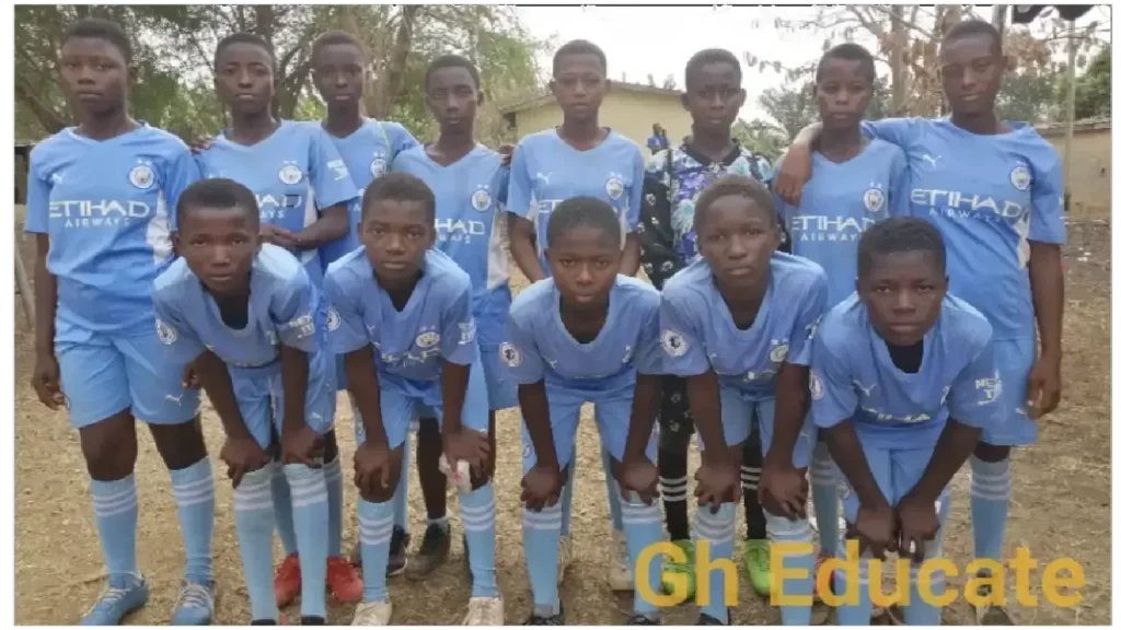 photo of kumawu school team