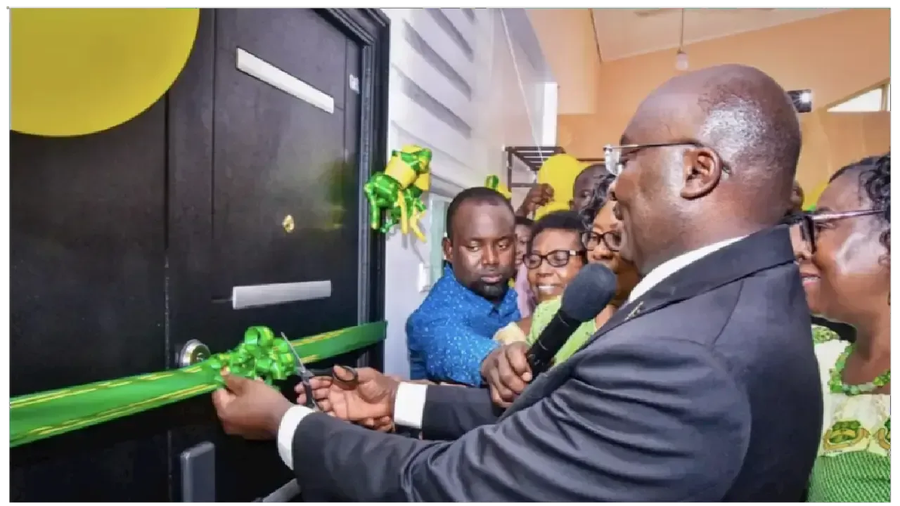 Bawumia inaugurates a Digital Repository to Wesley Girls Senior High School in honor of his late mother, Hajia Mariama Bawumia