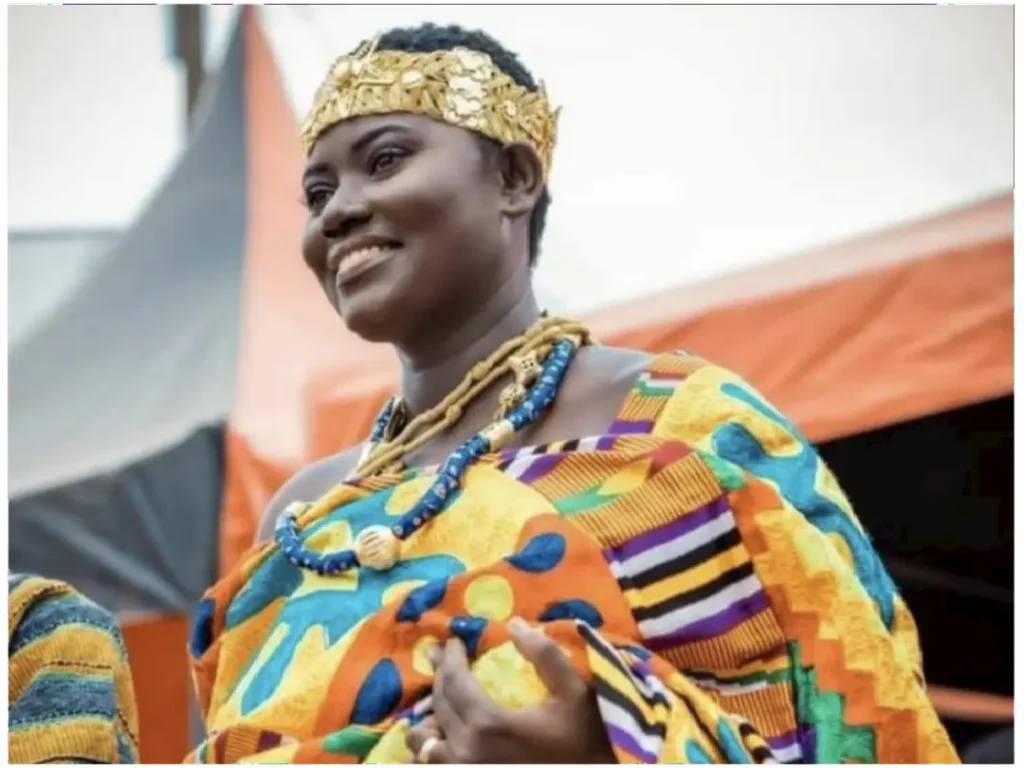 Picture of Afua Asantewaa in her costume