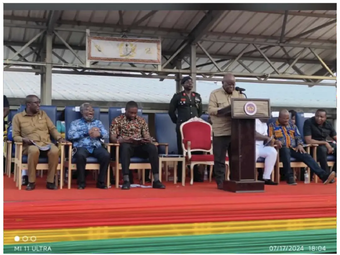 Picture of Akufo-Addo at Kumawu District Hospital