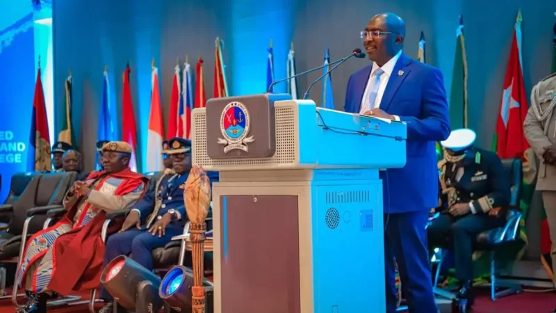 Picture of Bawumia at the Ghana Armed Forces Command and Staff graduation