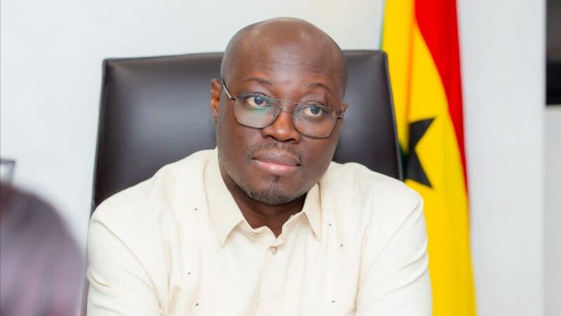 Another 53,000 “Separated Names” Found on Gov’t Payroll – What’s Going On?