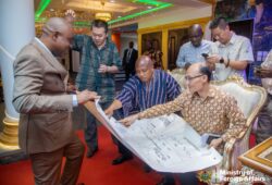 chinese ambassador to ghana visits aflao market site