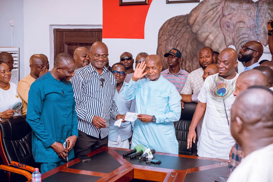 Picture on Kennedy Ohene Agyapong Donation