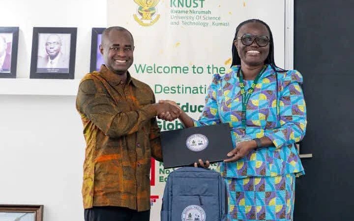 KNUST Receives 50 Laptops from SIC Insurance PLC